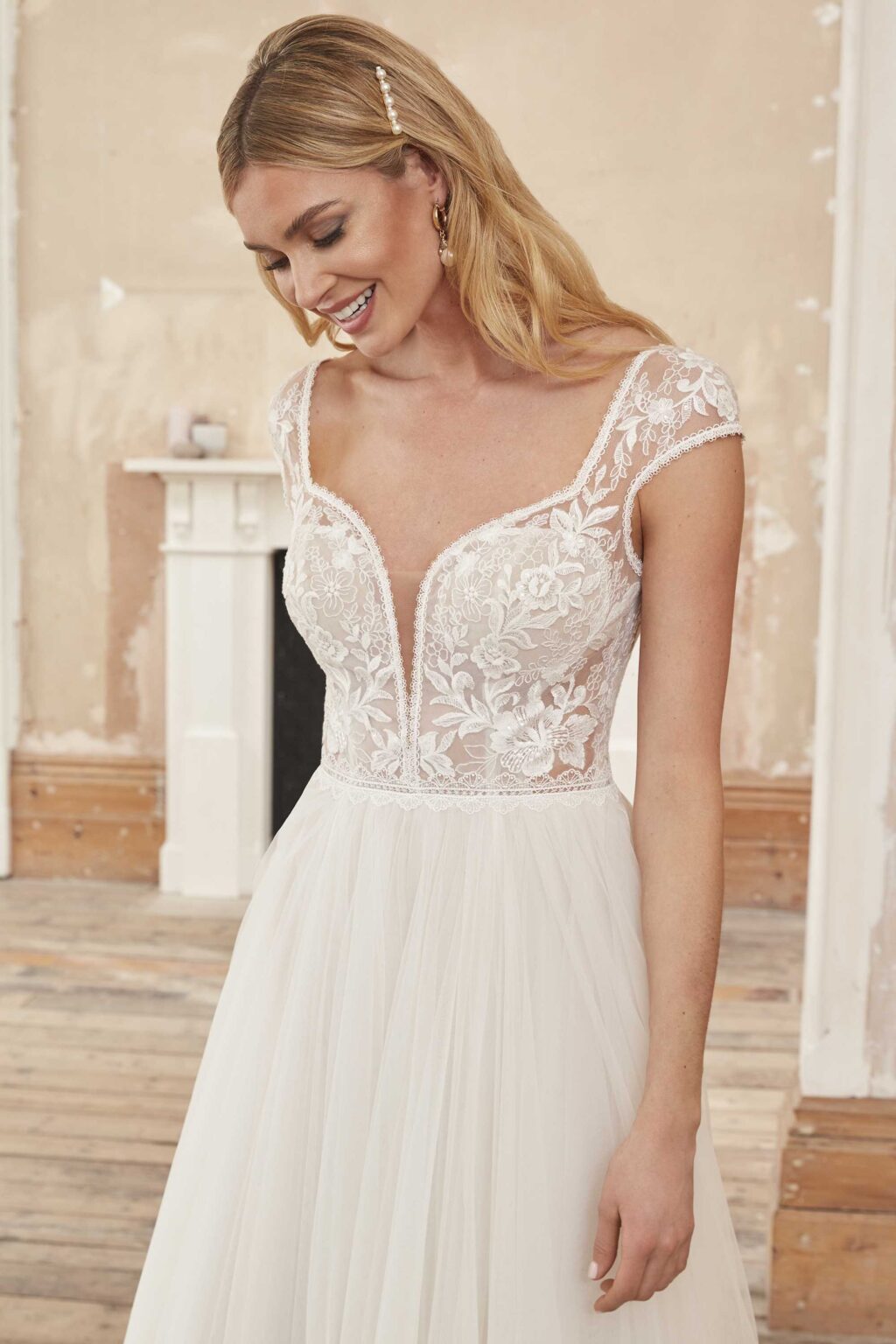 Tulle A-Line Dress with Cap Sleeves and Scoop Back - εικόνα 1