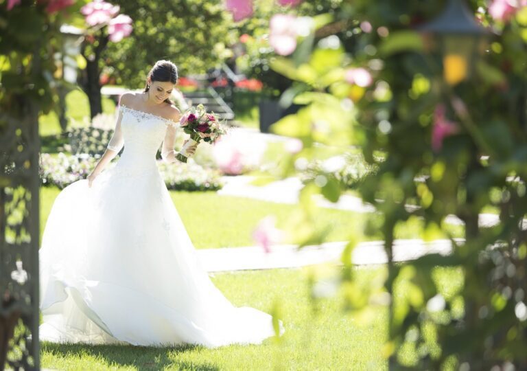 Venice Lace Ball Gown with Popover Jacket - εικόνα 3