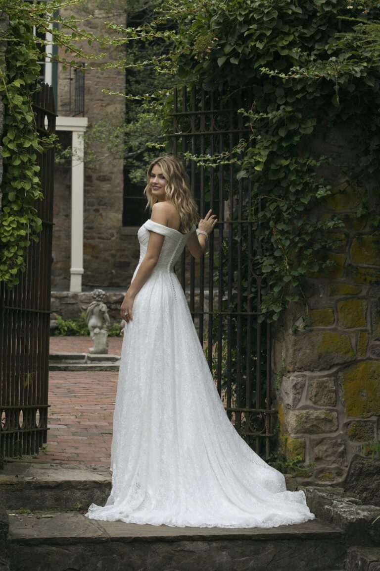 Allover Ruched Lace Off the Shoulder A-Line Gown - εικόνα 6