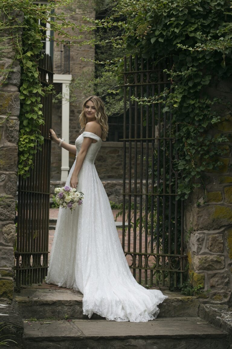 Allover Ruched Lace Off the Shoulder A-Line Gown - εικόνα 4