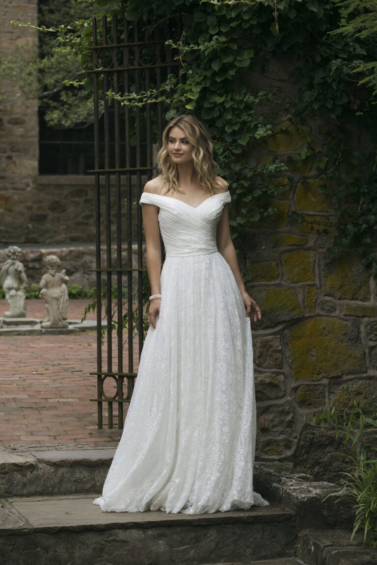 Allover Ruched Lace Off the Shoulder A-Line Gown - εικόνα 3