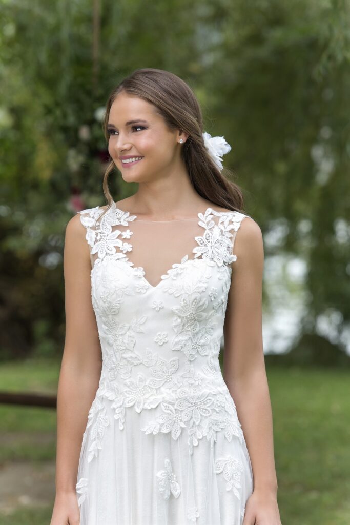 Dropped Waist A-Line with Floral Details - εικόνα 1