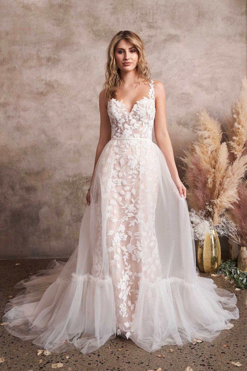 Detachable Tulle Overskirt with Tiered Hem - εικόνα 1