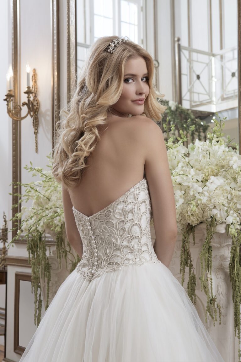 Beaded Lace and Tulle Layered Skirt Ball Gown - εικόνα 3