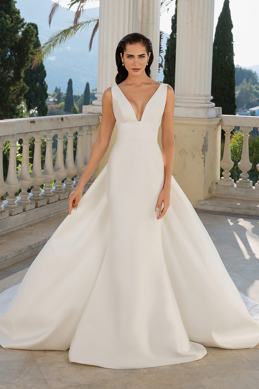 Mikado Fit and Flare Dress with Detachable Train - εικόνα 1