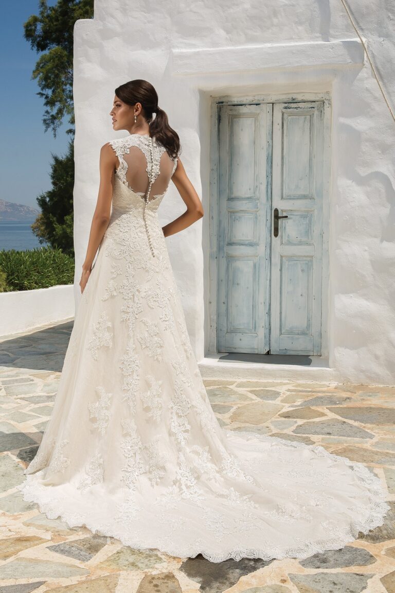 Queen Anne Neckline Lace A-Line Bridal Gown - εικόνα 4