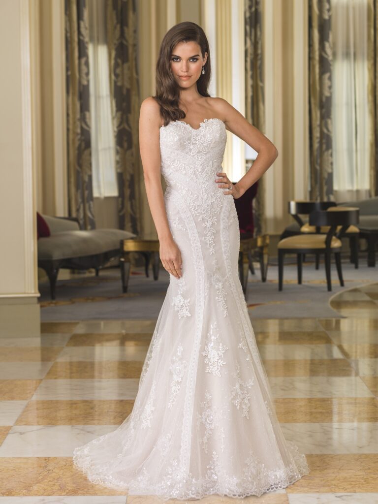 Sequined Lace Fit and Flare Wedding Dress - εικόνα 3