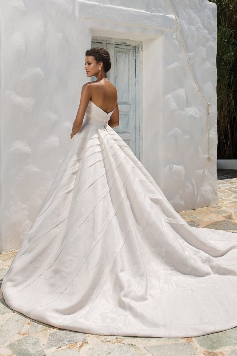 Geometric Organza Trim on Strapless Ball Gown - εικόνα 6