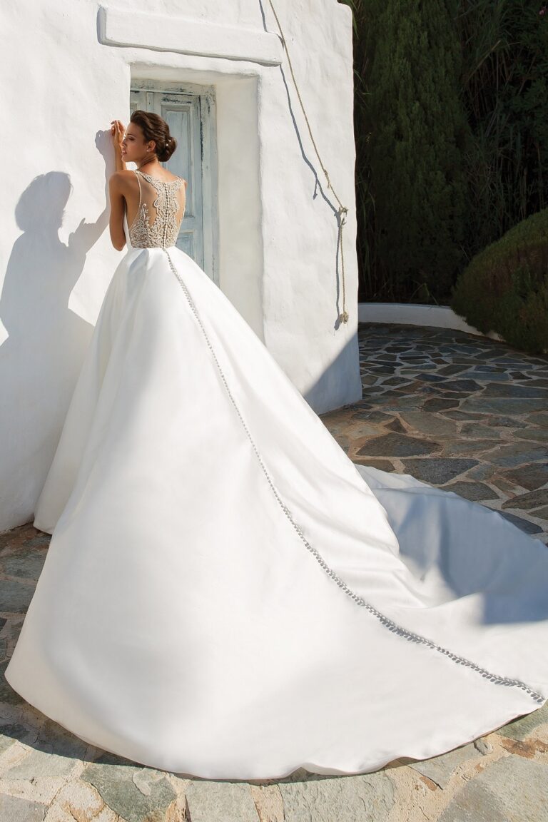 Mikado Box Pleat Ball Gown with Beaded Illusion Square Cut Back - εικόνα 3