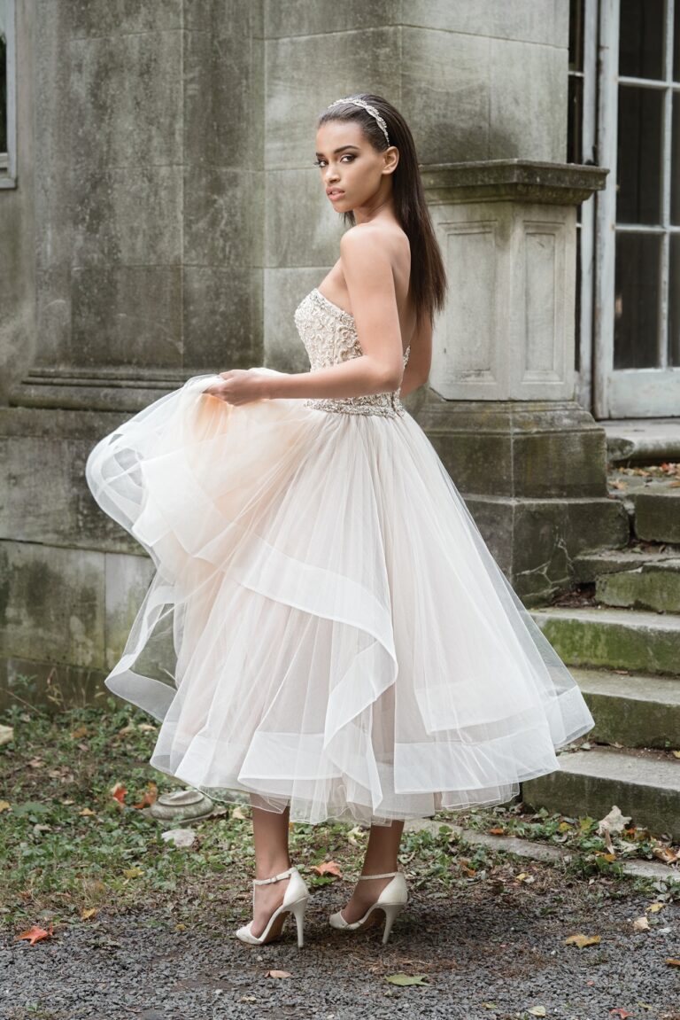 Opulently Beaded Layedred Tea Lenght Ball Gown - εικόνα 4