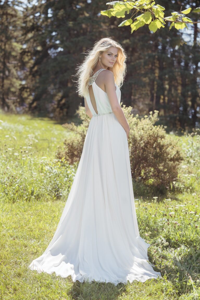 Grecian Chiffon Gown with Plunging Neckline - εικόνα 5