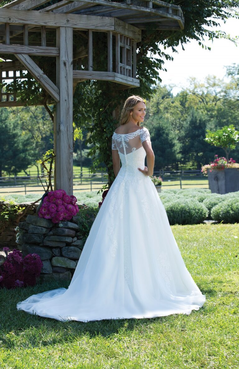 Off the Shoulder Tulle Ball Gown - εικόνα 3