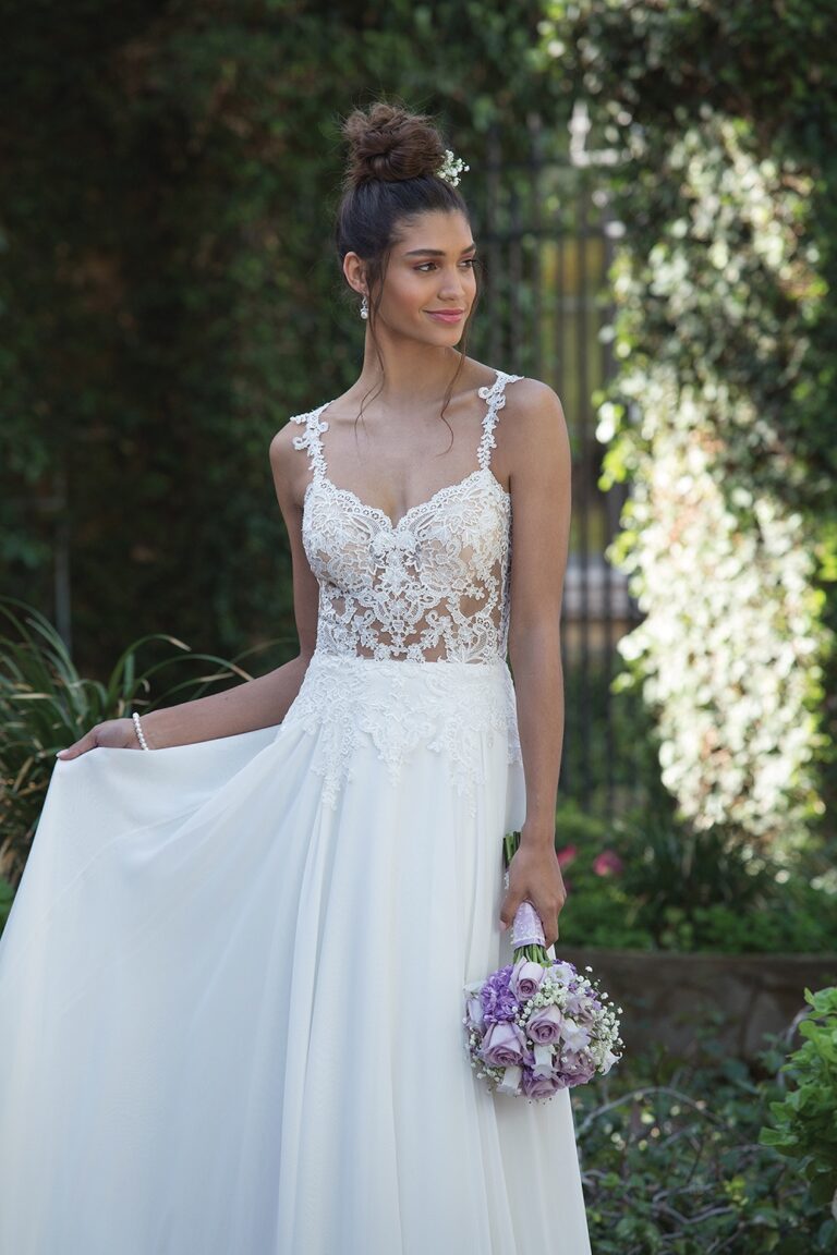 Illusion Bodice A-Line Gown with Delicate Chiffon Skirt - εικόνα 4