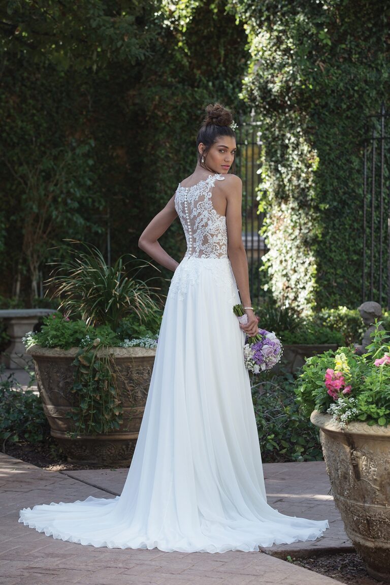 Illusion Bodice A-Line Gown with Delicate Chiffon Skirt - εικόνα 3