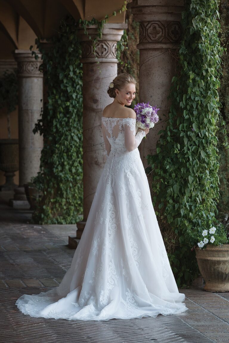 Allover Lace A-Line Gown with Sweetheart Neckline and Jacket - εικόνα 5