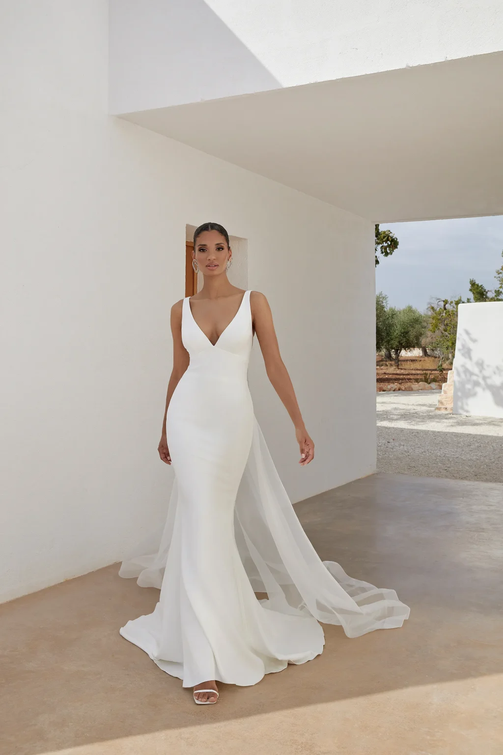 11344 - Crepe Fit and Flare with Inset Waistband and V-side Cutouts - εικόνα 1
