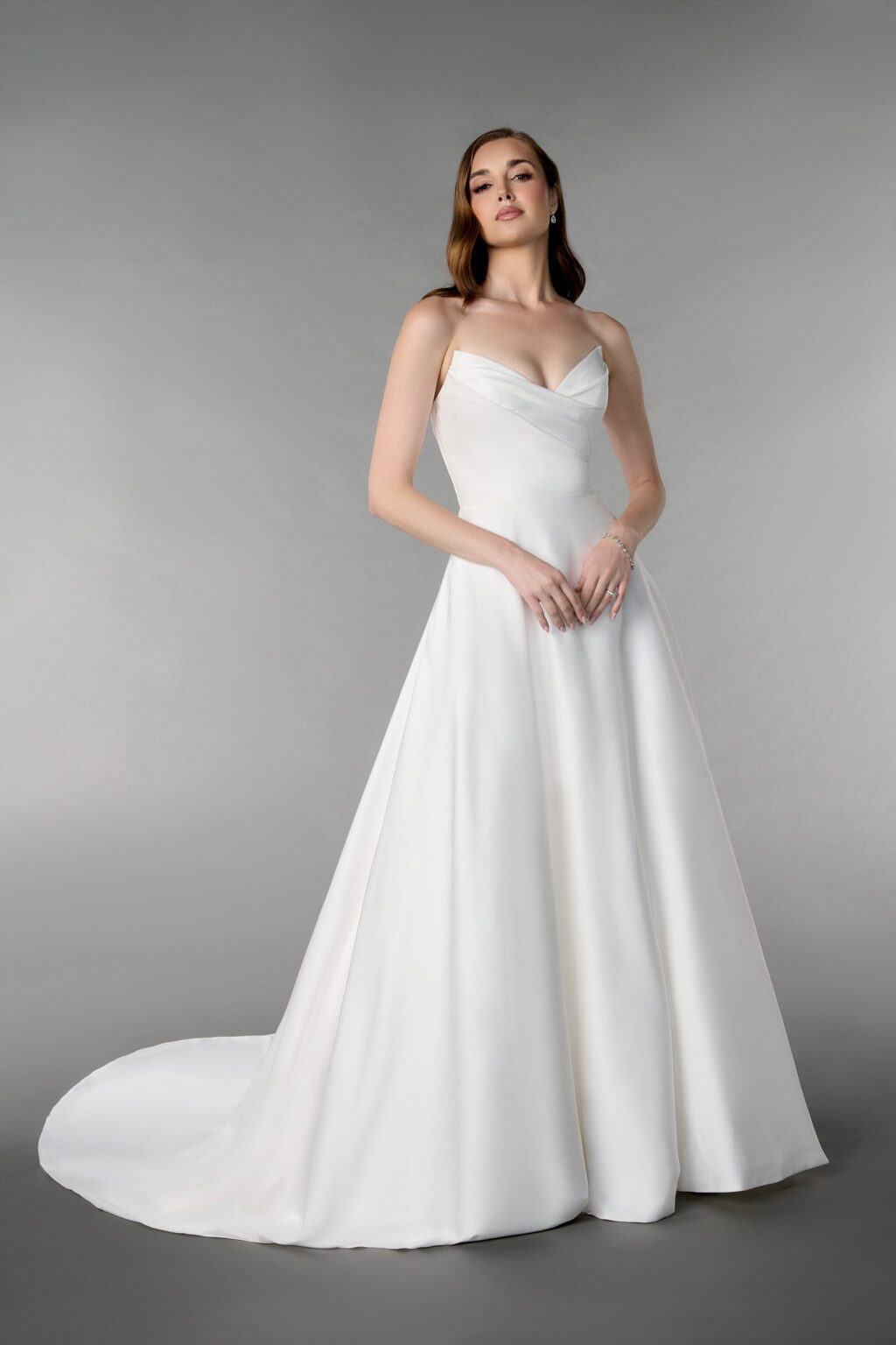 55223 – Strapless Mikado A-Line με Draped Ντεκολτέ & Κουμπιά στην Ουρά - εικόνα 1