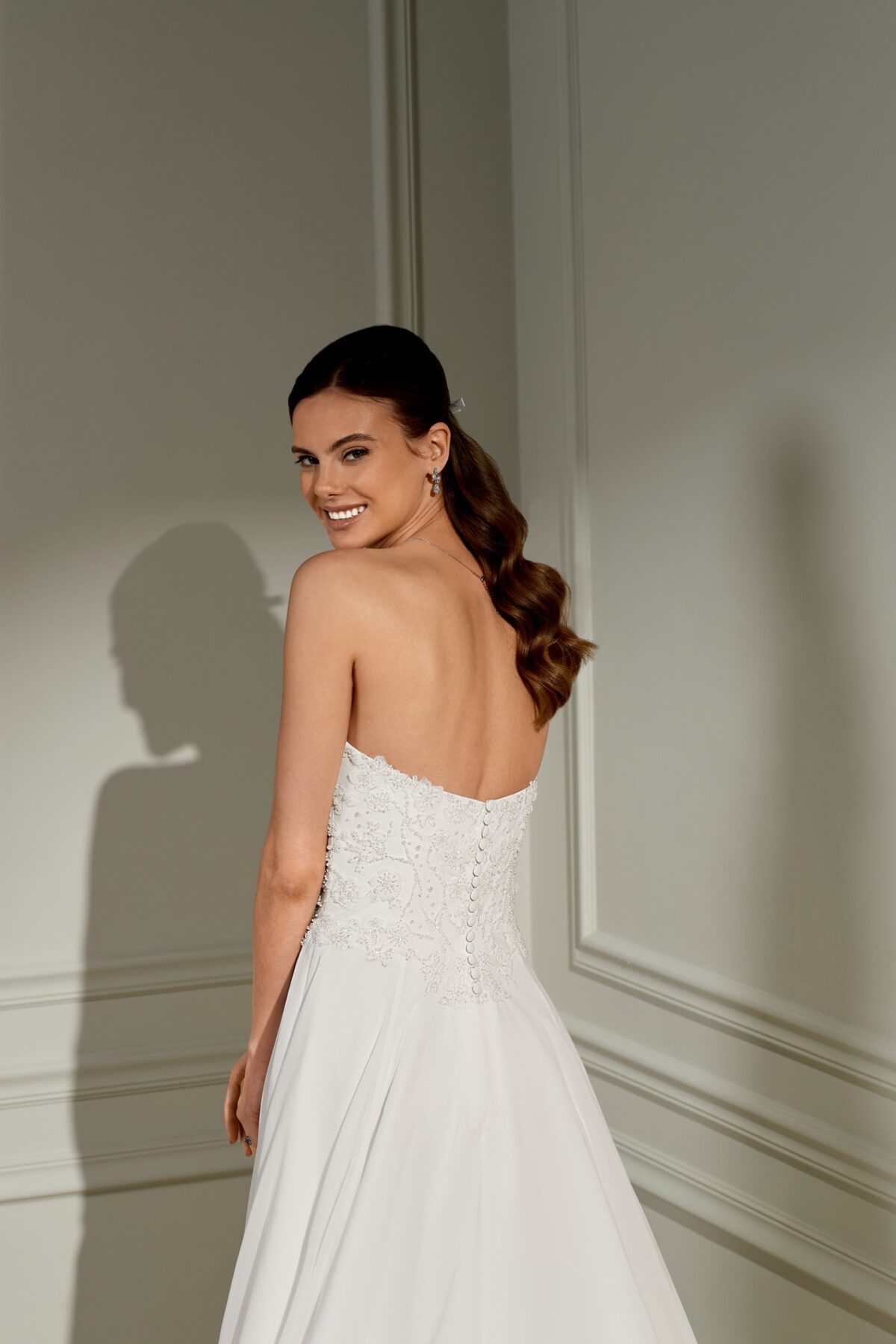 Penny 11468 - strapless πίσω όψη με floral δαντέλα και κουμπιά