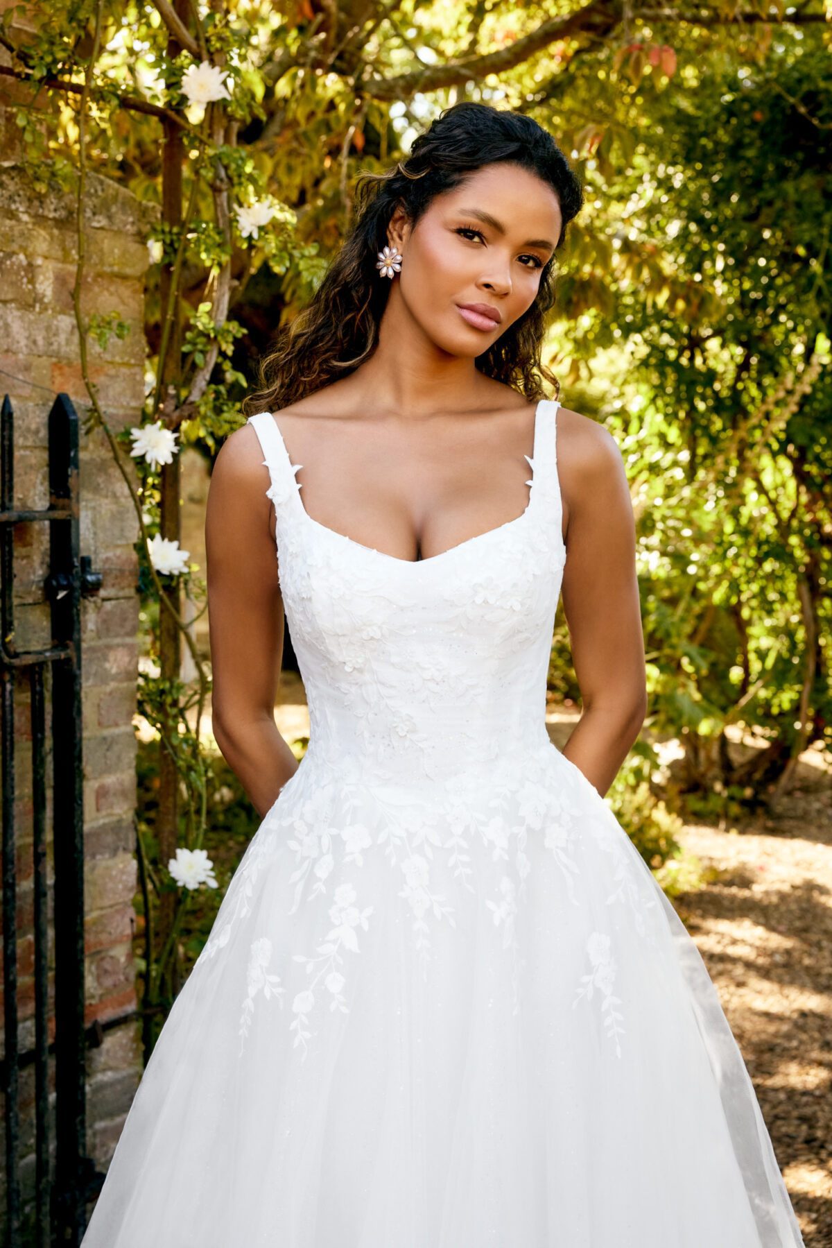 20088 - A-Line Νυφικό με Glitter Tulle, Floral Lace & 3D Λουλούδια - εικόνα 4