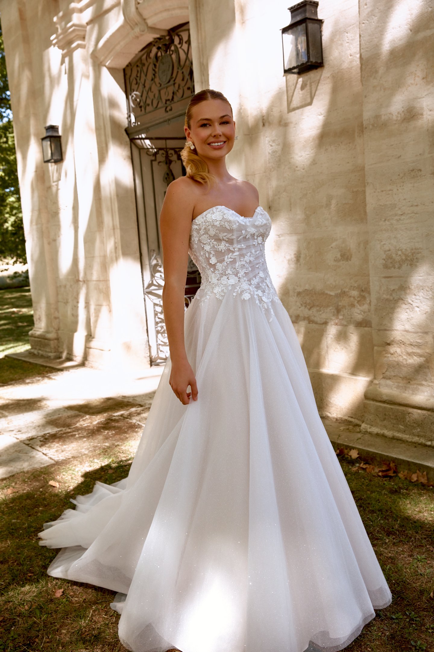 44591 Sincerity Bridal A-Line νυφικό - δεύτερη μπροστινή ολόσωμη όψη