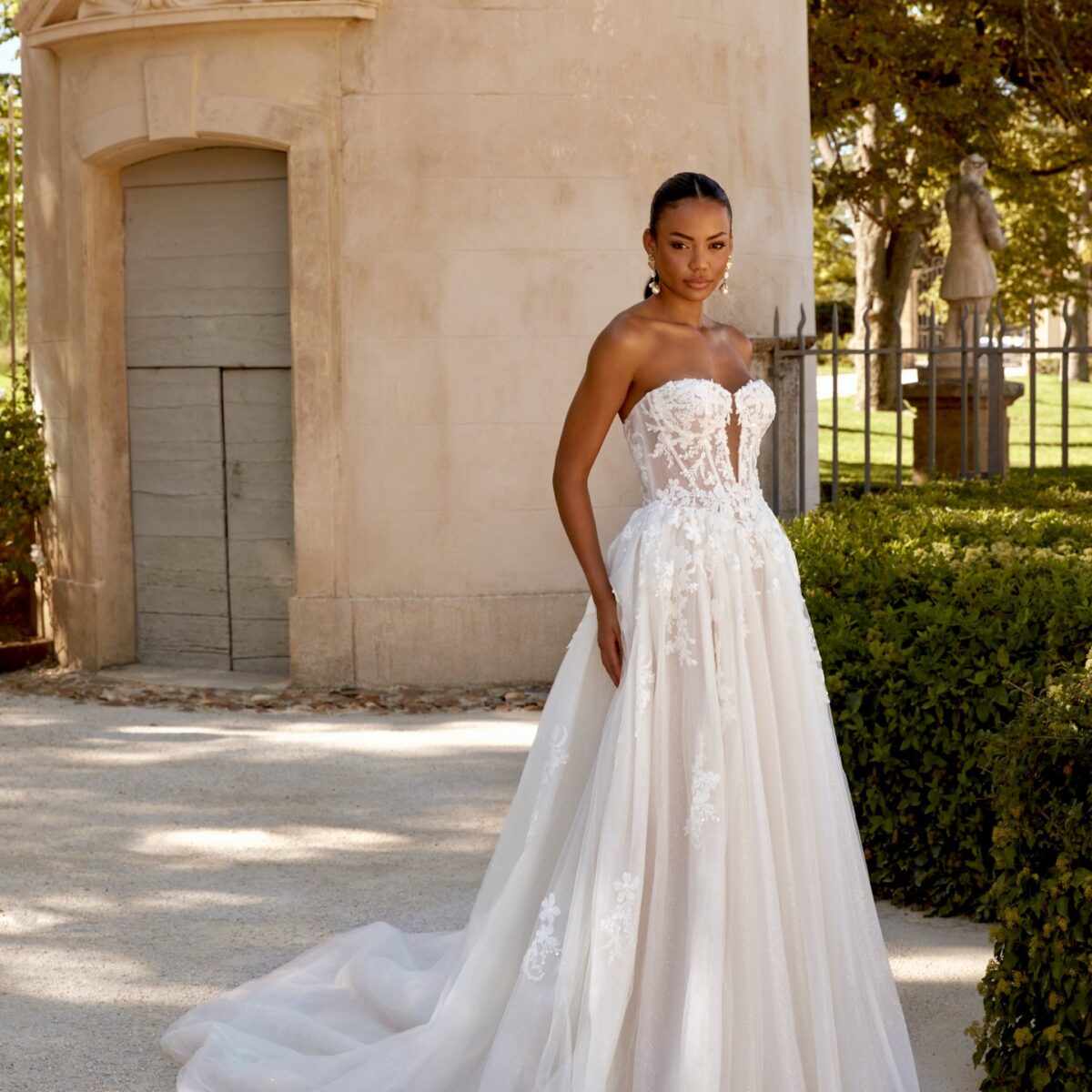 44593 Sincerity Bridal A-Line νυφικό με Sweetheart και floral corset μπούστο - μπροστινή ολόσωμη όψη