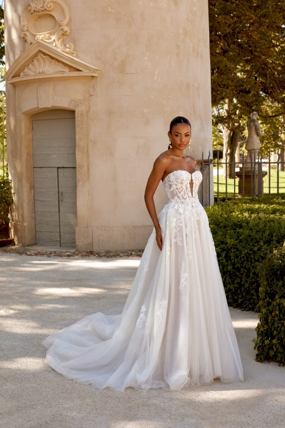 44593 Sincerity Bridal A-Line νυφικό με Sweetheart και floral corset μπούστο - μπροστινή ολόσωμη όψη