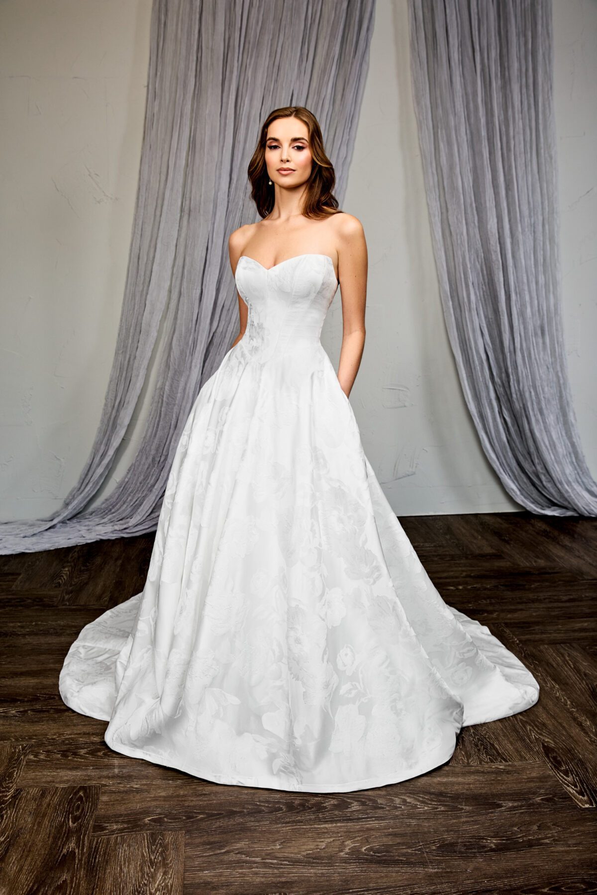 55279 - A-Line Νυφικό από Brocade με Sweetheart Ντεκολτέ & Basque Μέση - εικόνα 4