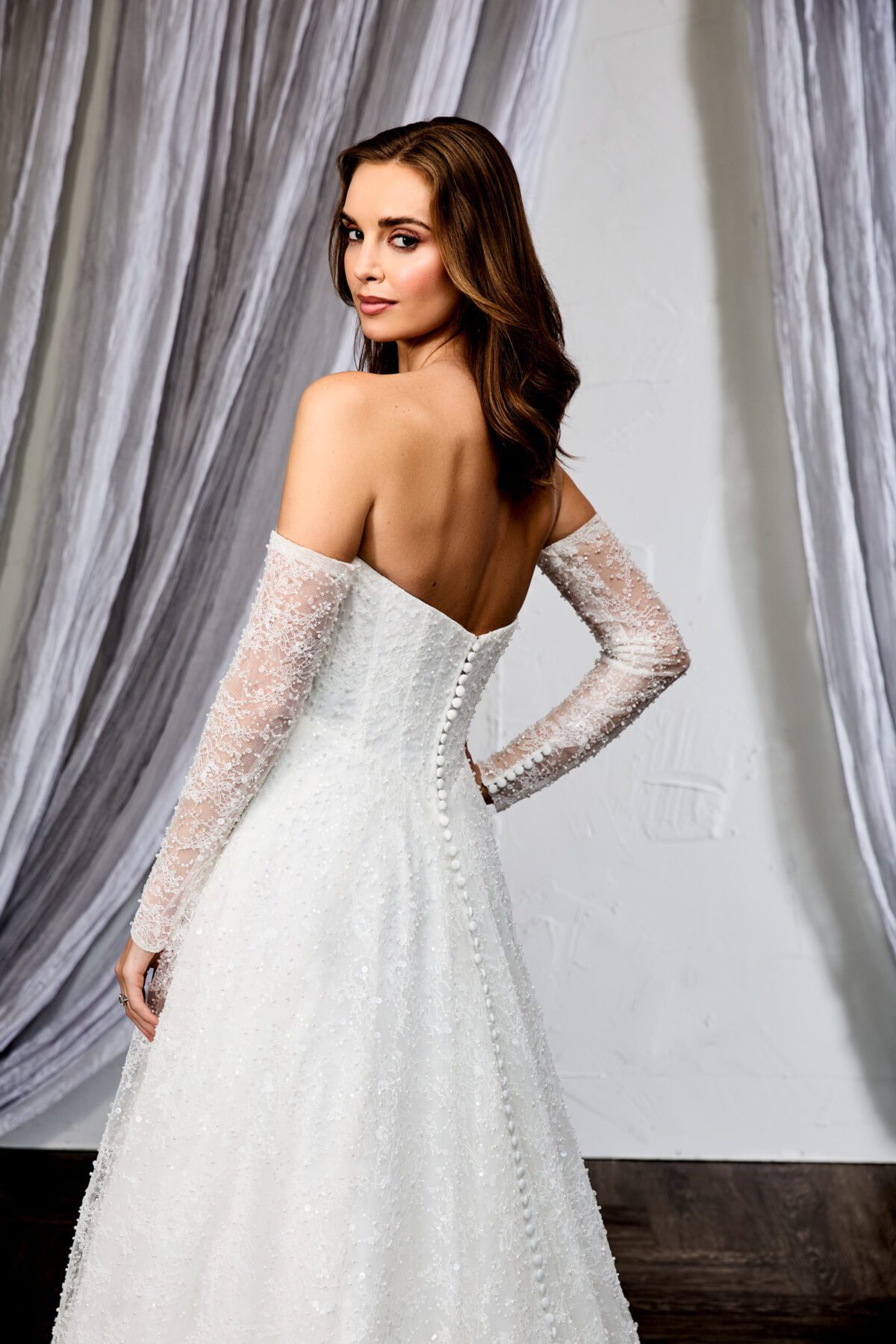 55295 - A-Line Νυφικό με Sparkling Chantilly Lace, Basque Μέση & Πέρλες - εικόνα 3