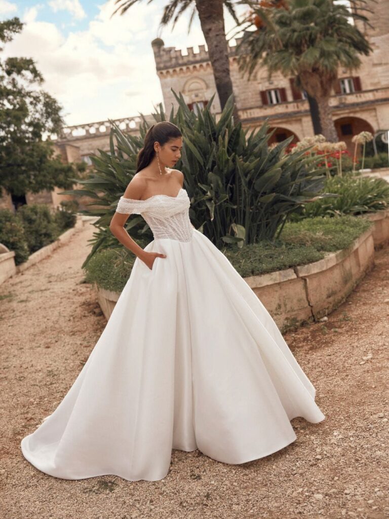 Melindra - Επιπλέον μπροστινή φωτογραφία νυφικού Ball Gown